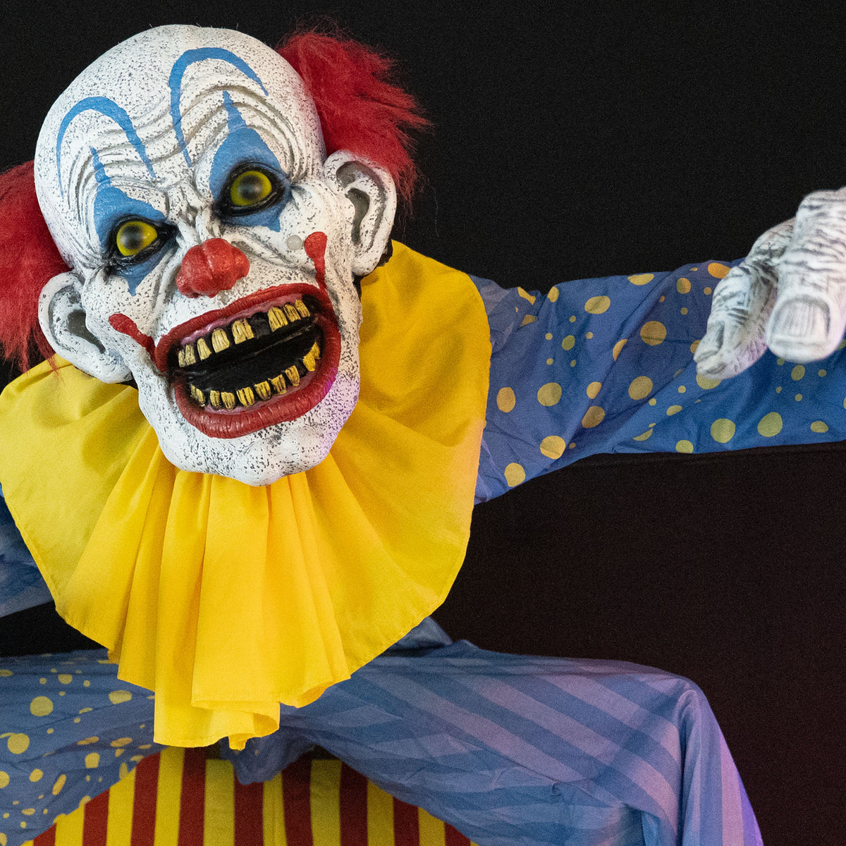 Clown Entrance 290cm Animated Prop